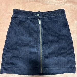 Aritzia wilfred corduroy skirt